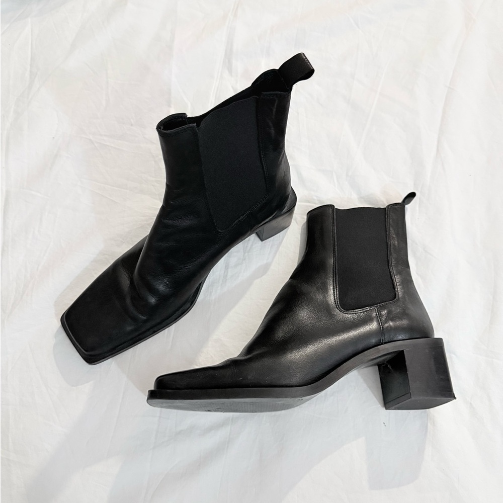 L'INTERVALLE Black Leather Square-Toe Chelsea Ankle Boots